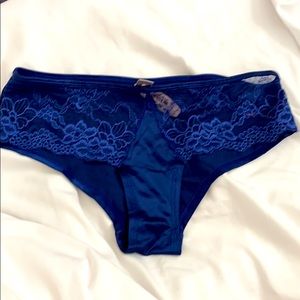 Victoria’s Secret Panties size L